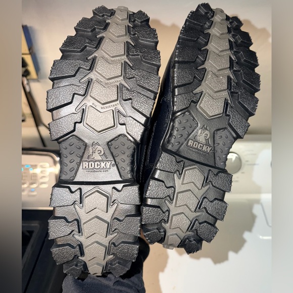 Men’s Rocky Slip & Oil  Resistant NWOB Size 8.5 Wide - Picture 5 of 7